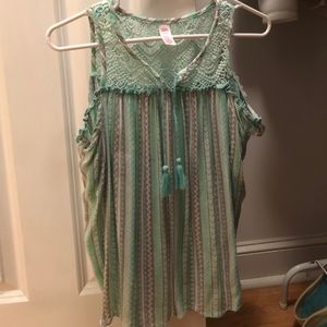 Cut our shoulder mint and grey top.